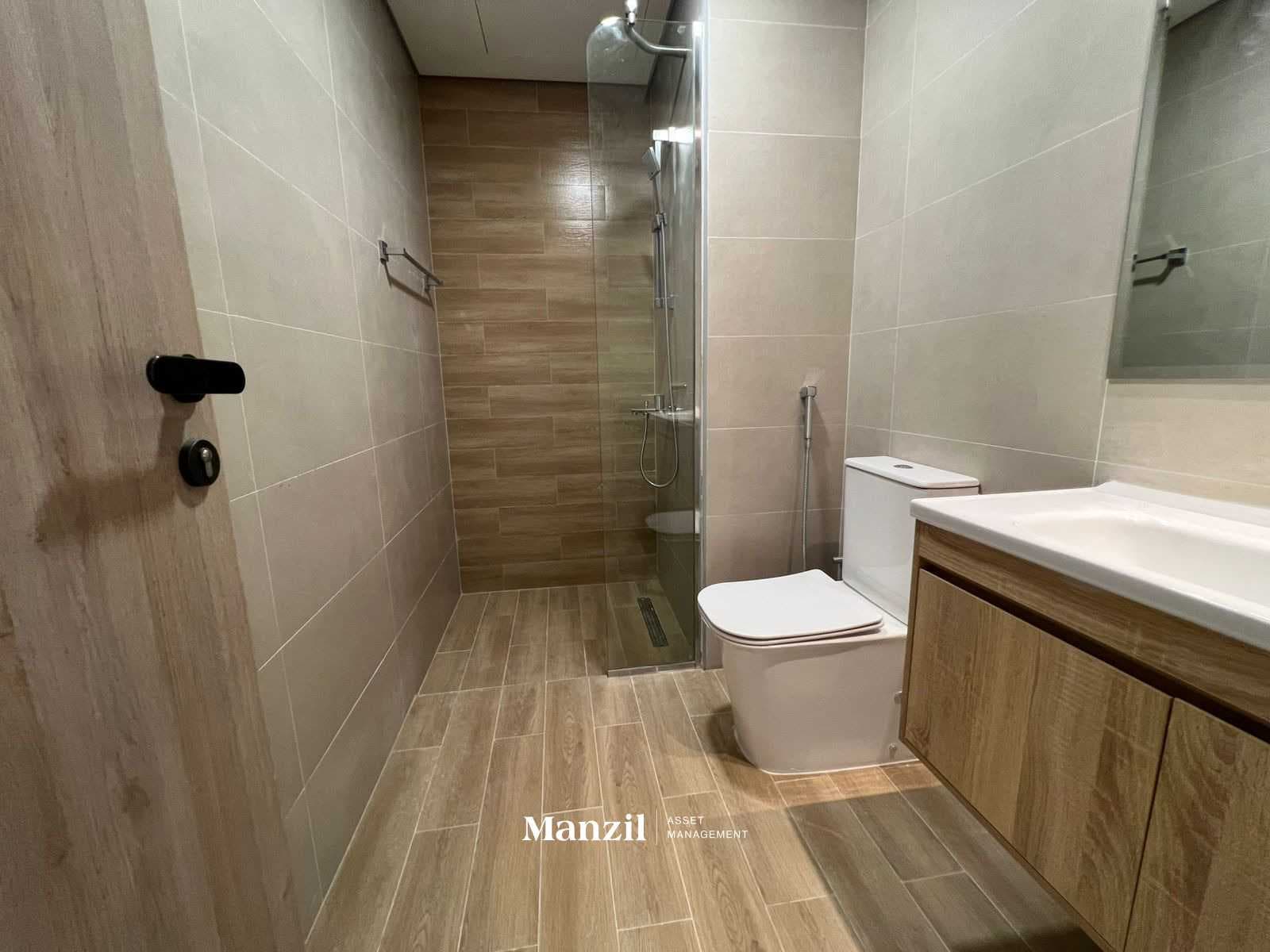 Spacious Townhouse / Bigger Plot / Rukan 3