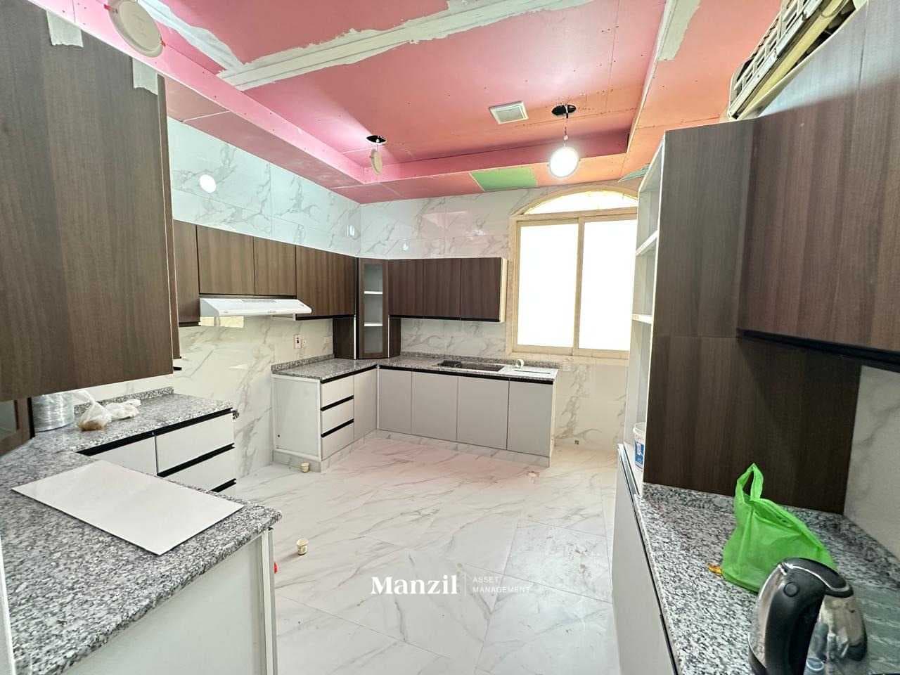 5 Bed Villa | Spacious | Luxury Living