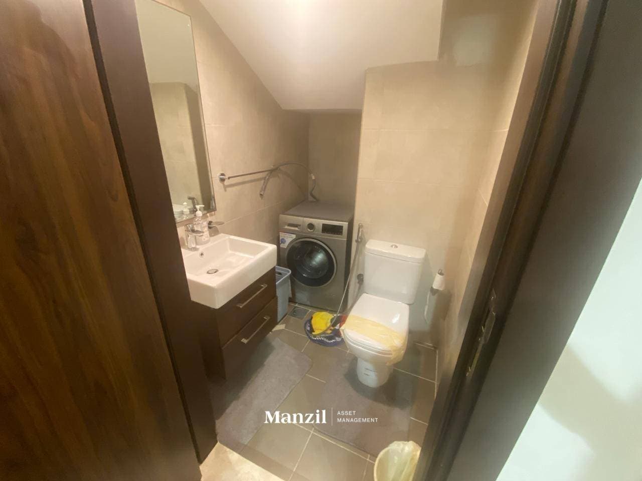 Well Maintained | Full Furnished | Modern