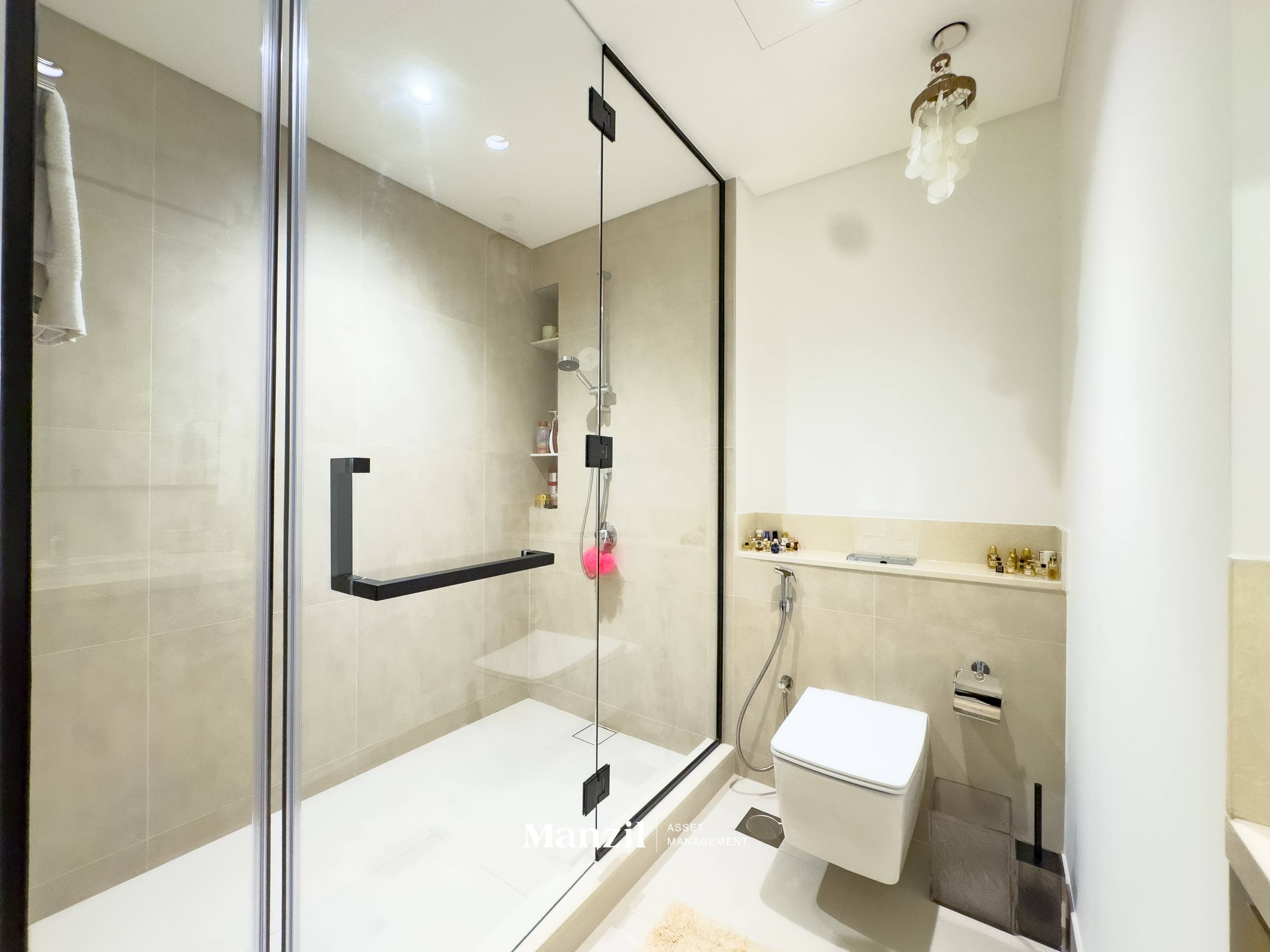 Elegant Urban Living | 3BR Apartments | Burj Crown