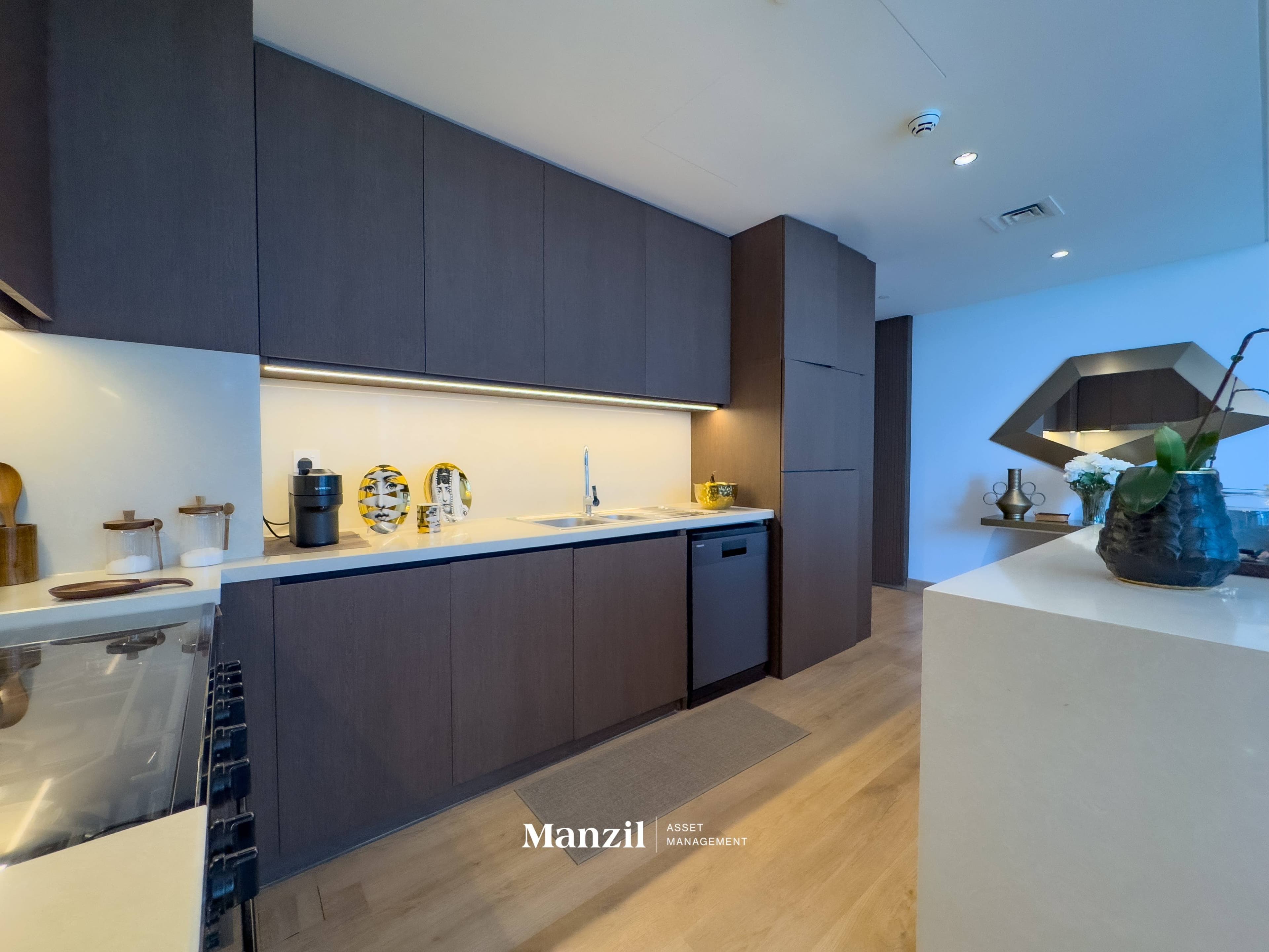 Elegant Urban Living | 3BR Apartments | Burj Crown