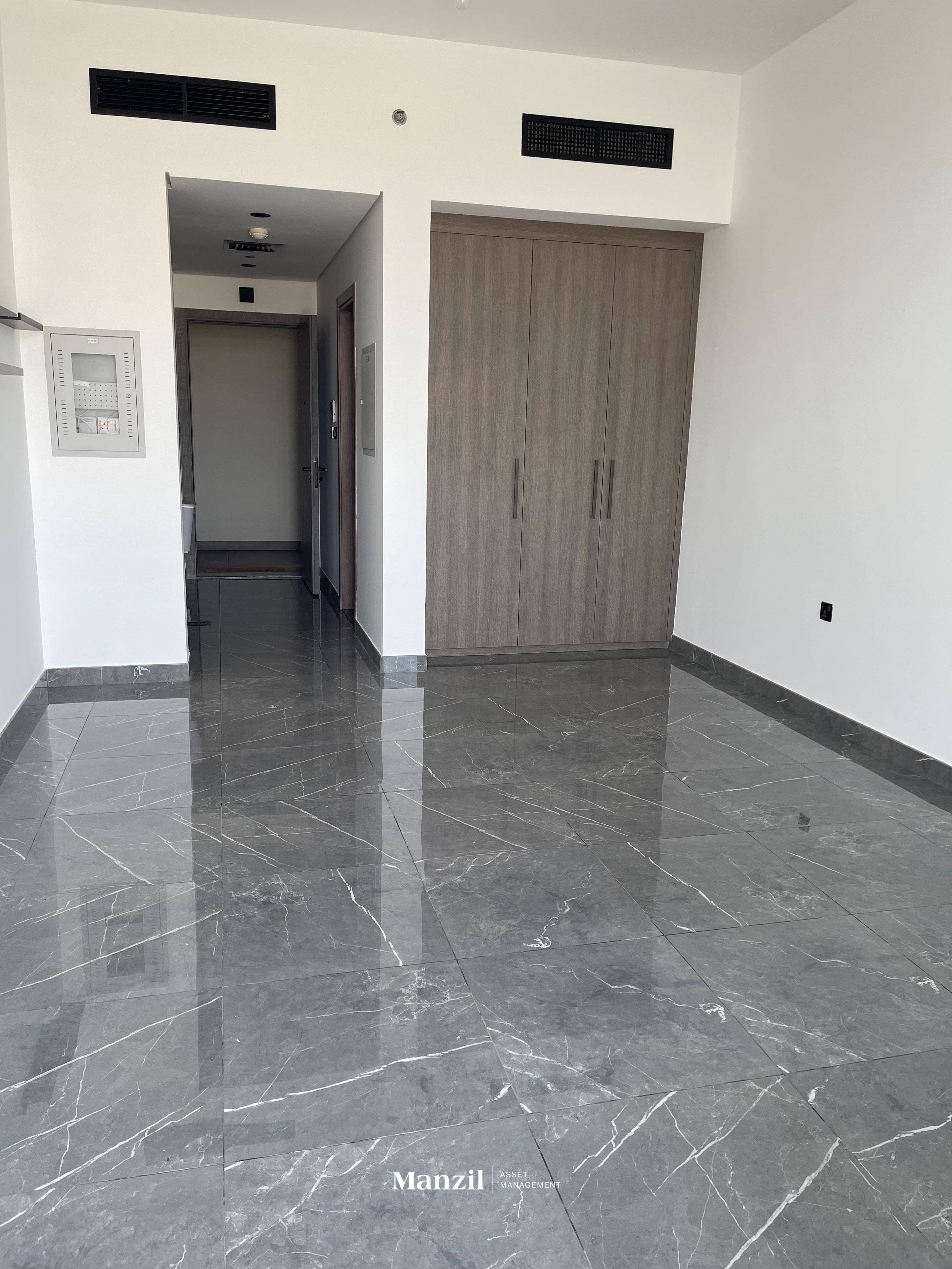 Spacious Studio | Arjan | Unfurnished