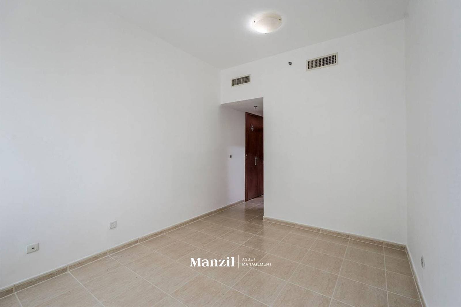 Well Maintained| Golf View | Chiller Free | 2 Parking