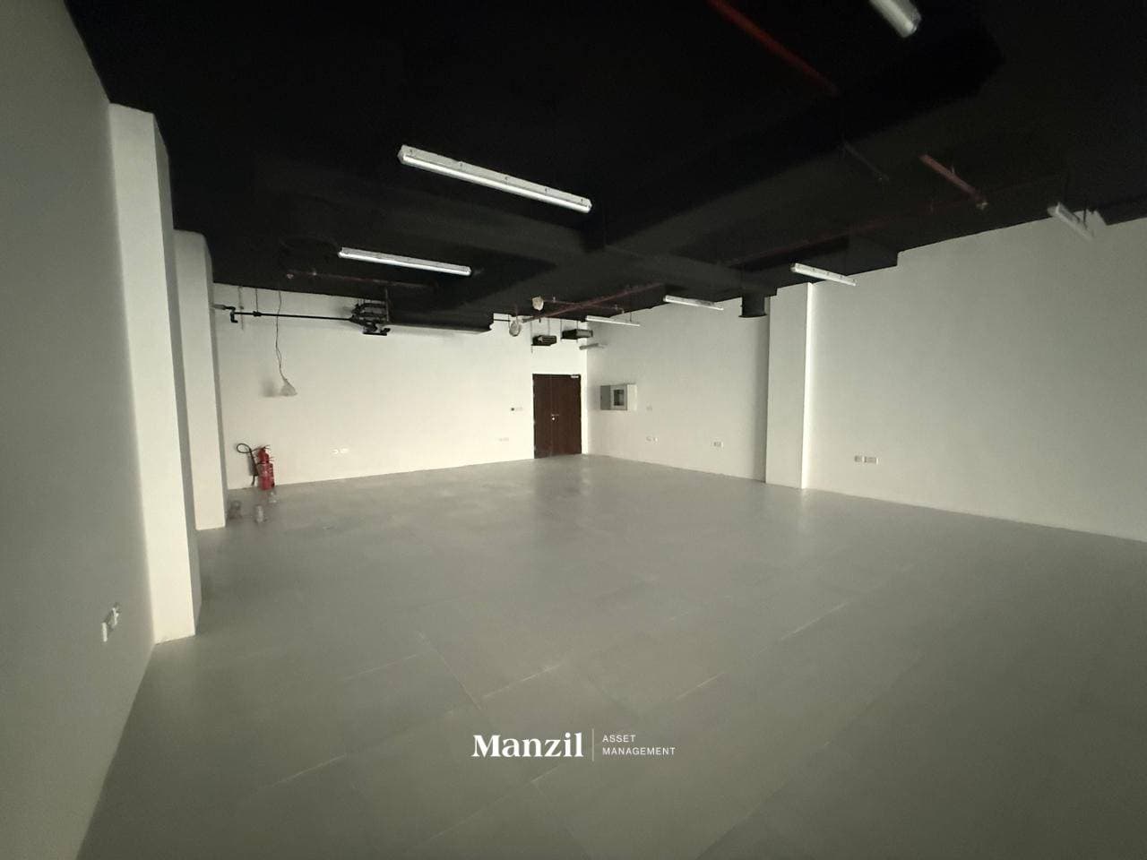 Spacious Office| Prime Location| Unfurnished|