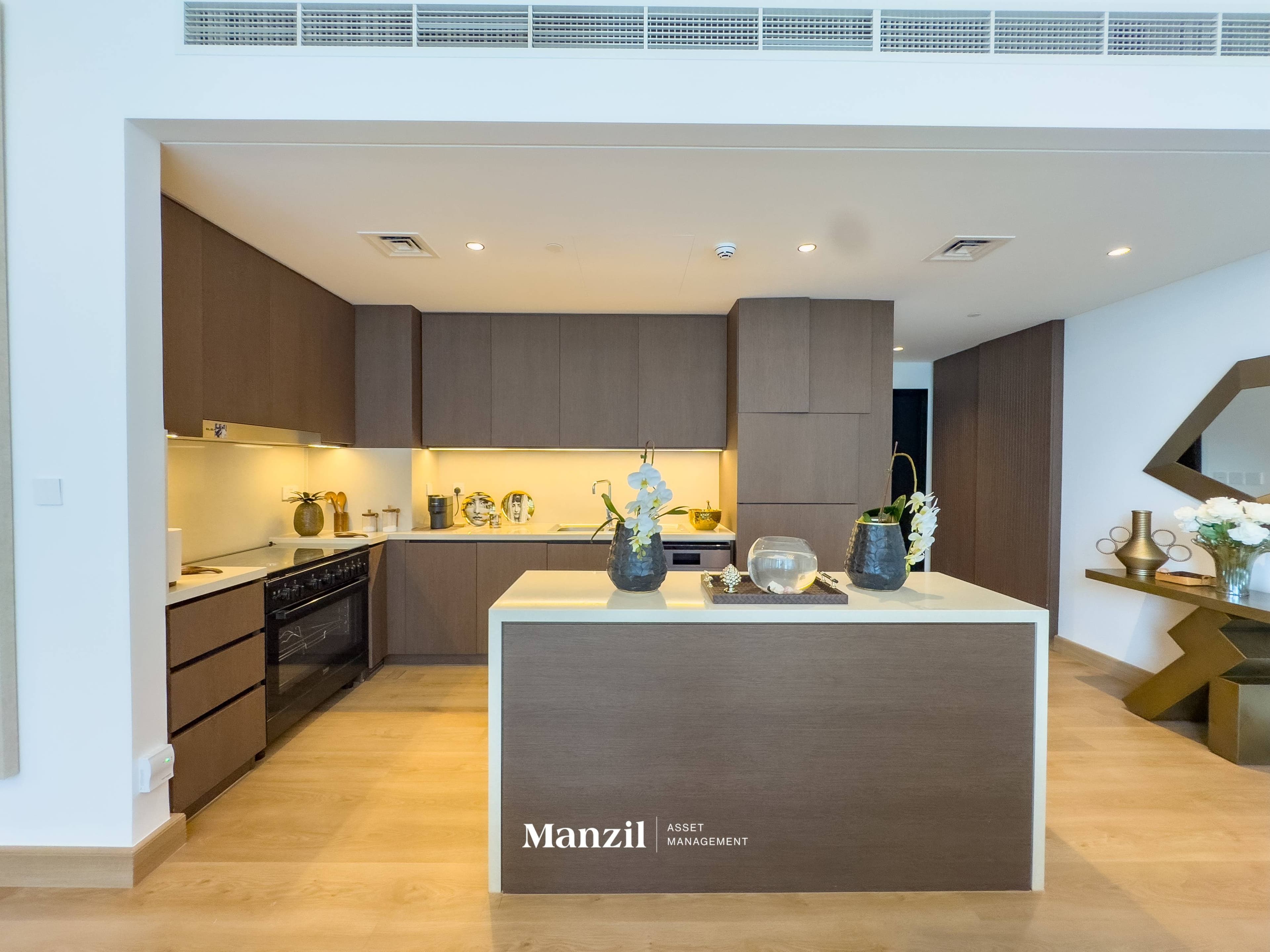 Elegant Urban Living | 3BR Apartments | Burj Crown