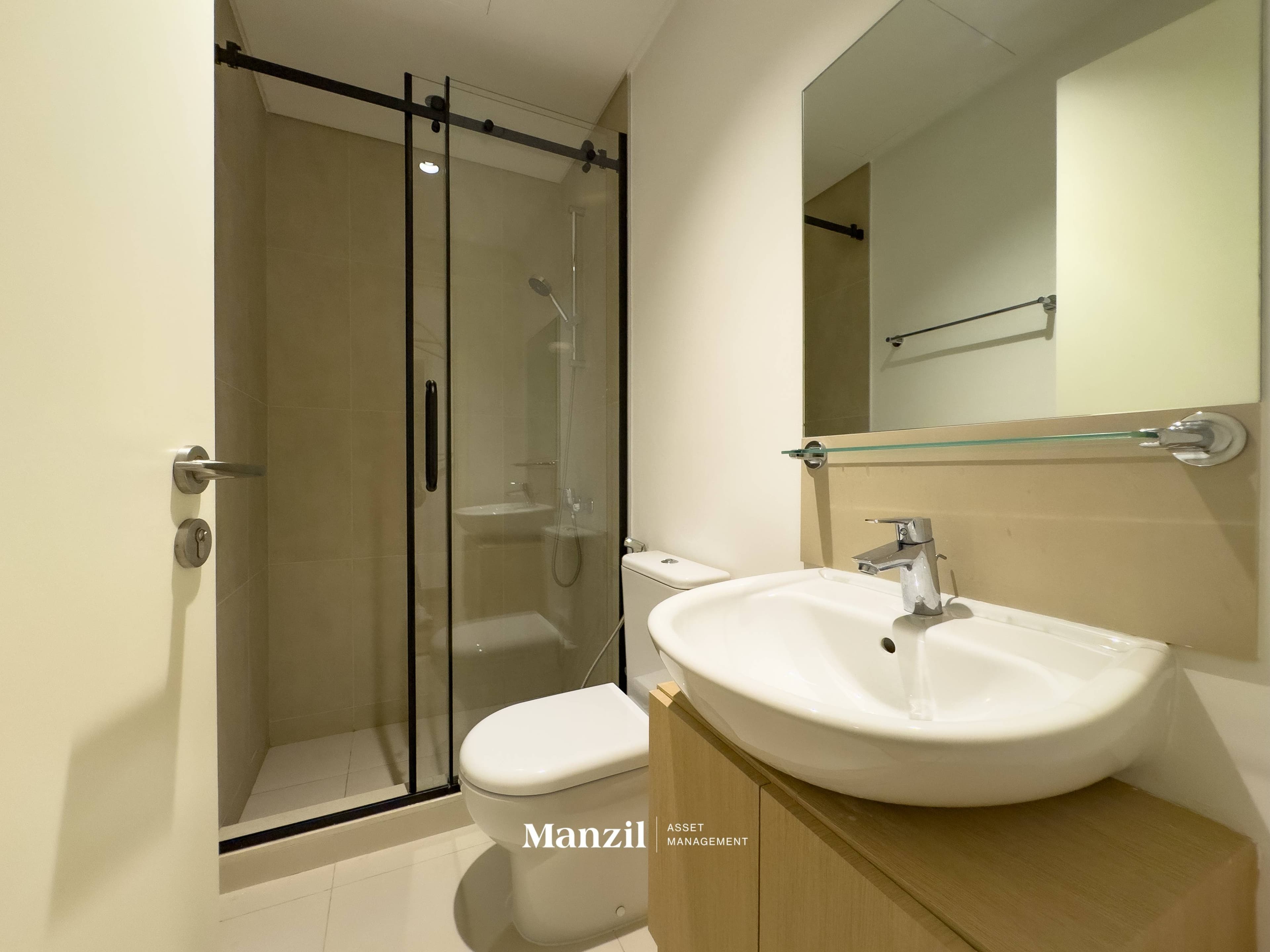 Elegant Urban Living | 3BR Apartments | Burj Crown